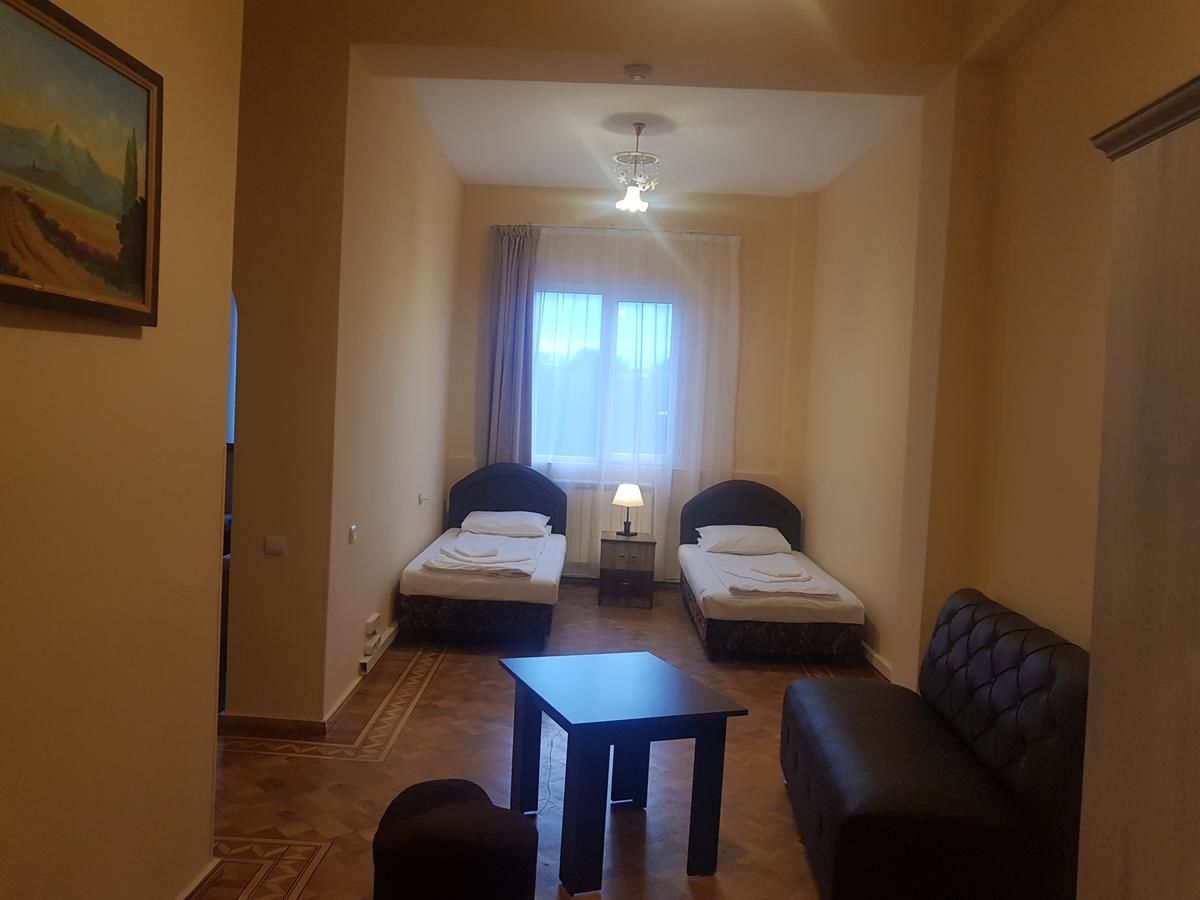 Отель Bloor Hotel Ереван-43